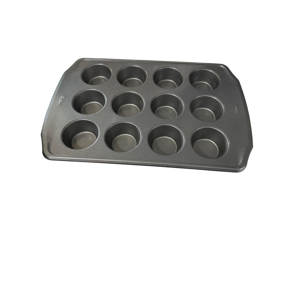 Wilton 12-Cup Non-Stick Standard Size Muffin Pan